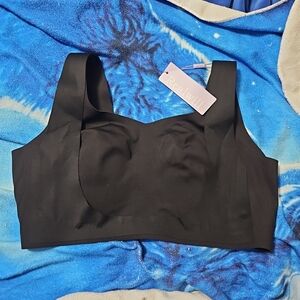 Black Realwill Seamless Minimizer Bra